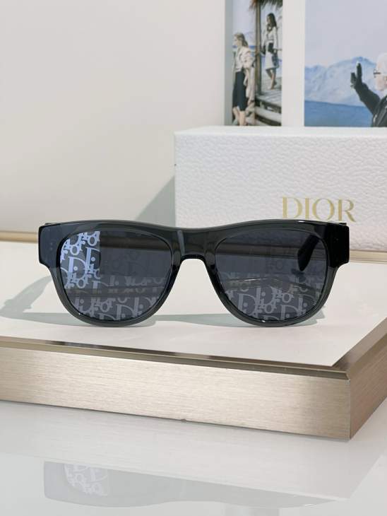Picture of Dior Sunglasses _SKUfw76988661fw